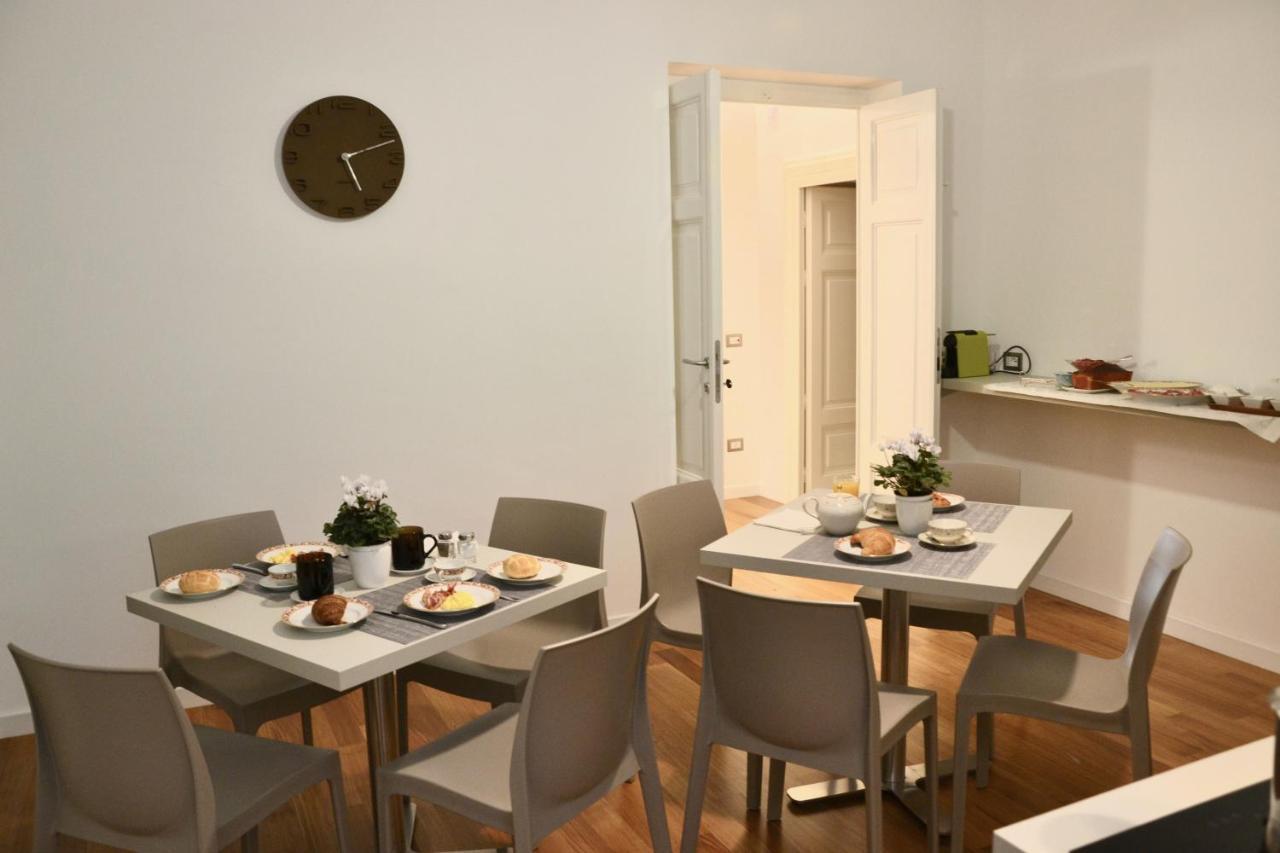 Lo Schiaccianoci B&B Taranto Exterior foto