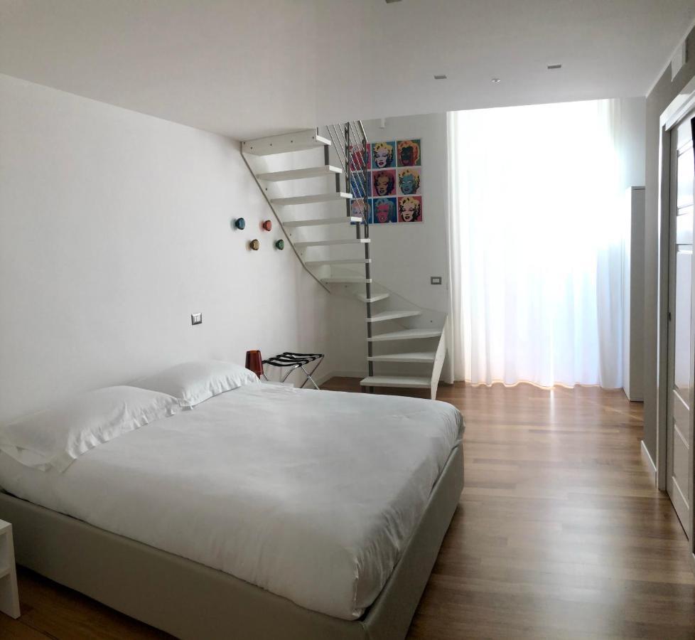 Lo Schiaccianoci B&B Taranto Exterior foto